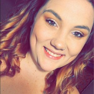 Meet your Posher, Charly